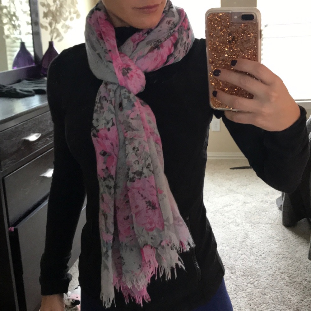 Scarf